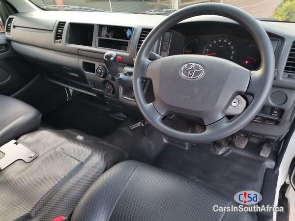 Toyota Quantum 2.5 D-4D Sesfikile 16-Seat Manual 2020 in South Africa