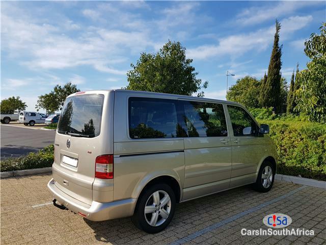 Picture of Volkswagen Caravelle 2.5L Automatic 2006 in South Africa