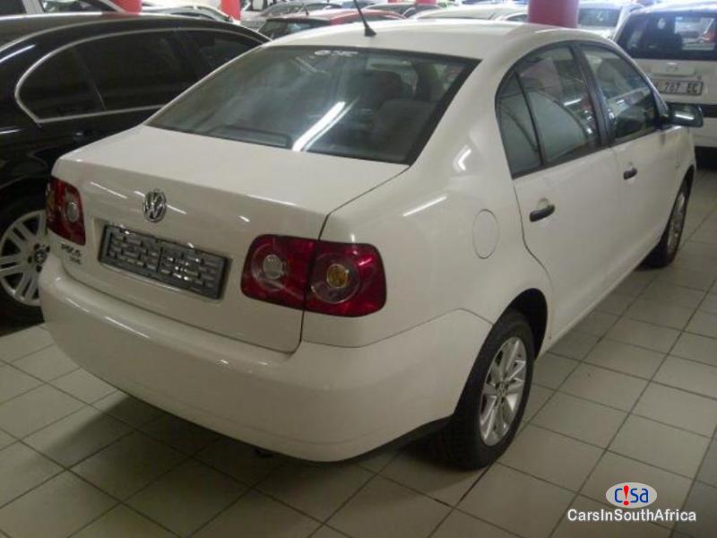 Volkswagen Polo 1.4 Manual 2011 - image 6