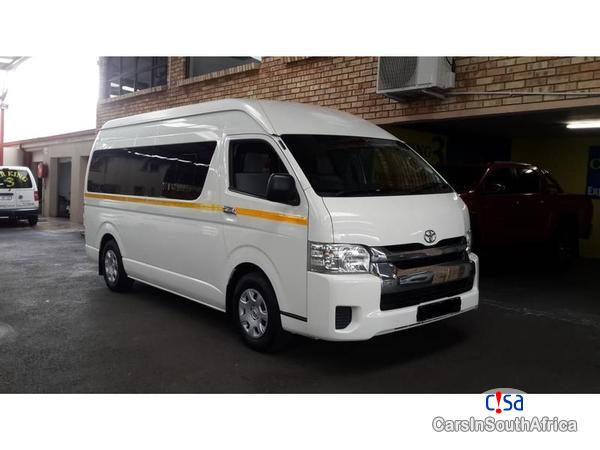 Toyota Quantum 2.5 Manual 2015 - image 2