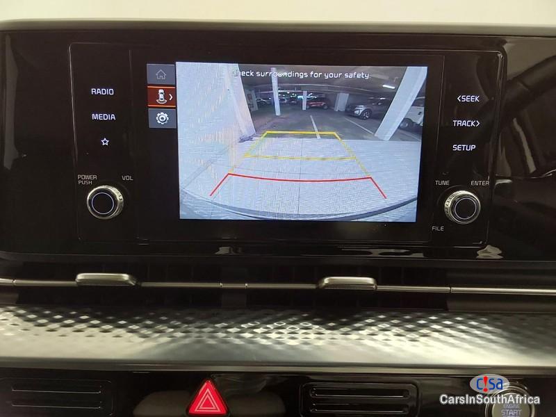 Kia Carnival Automatic 2022 - image 7