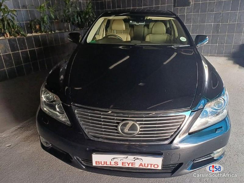 Lexus Automatic 2011 - image 2