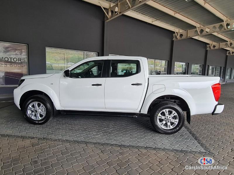 Nissan Navara Automatic 2024 - image 8