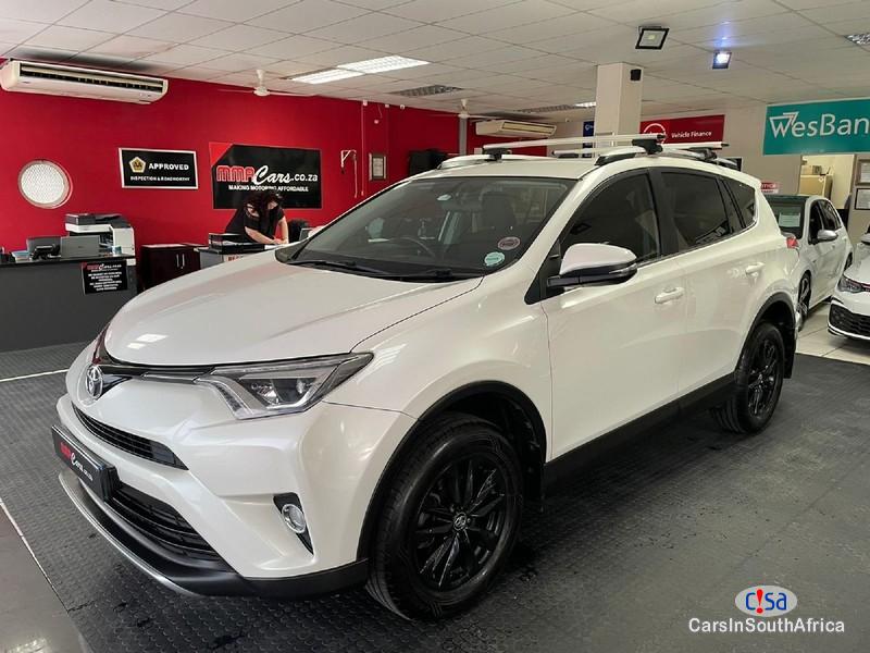 Toyota RAV-4 Automatic 2017 - image 13
