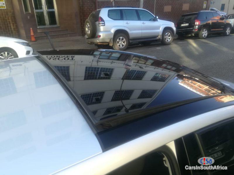 Volkswagen Polo Hatch 1.2 TSI Comfortline Automatic 2017 - image 2