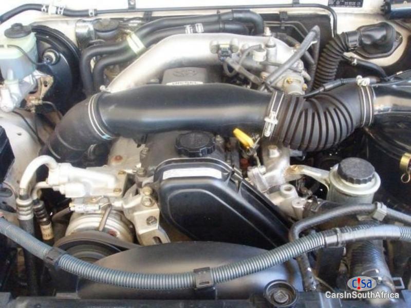 Toyota Hilux 3.0 Manual 2003 - image 4