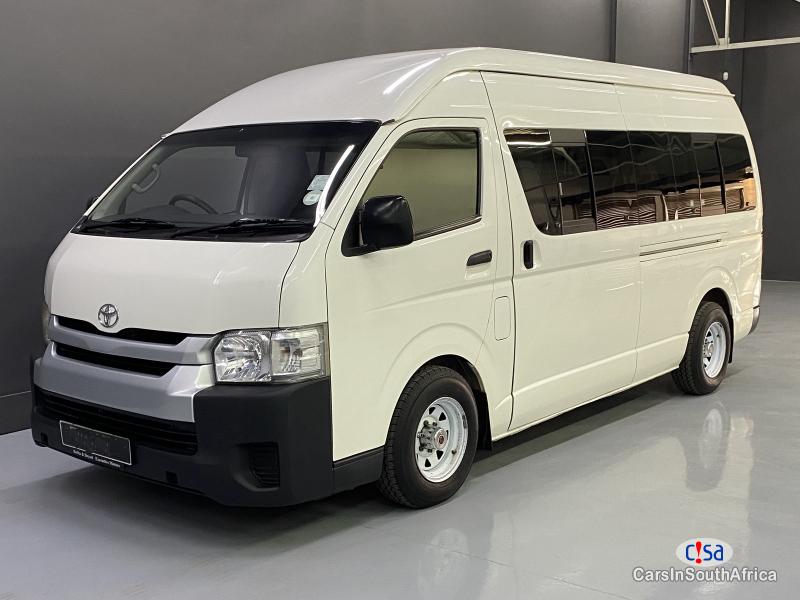 Toyota HiAce 2.5 Manual 2019 - image 12