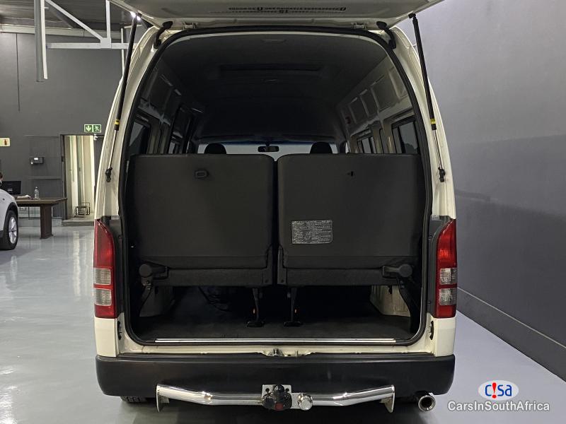 Toyota HiAce 2.5 Manual 2019 - image 2