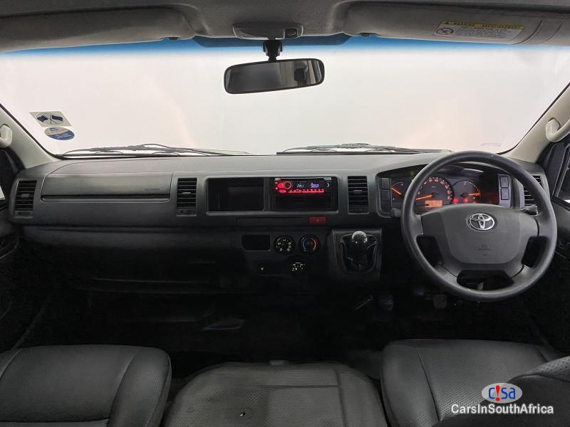 Toyota HiAce 2.5 Manual 2019 - image 3