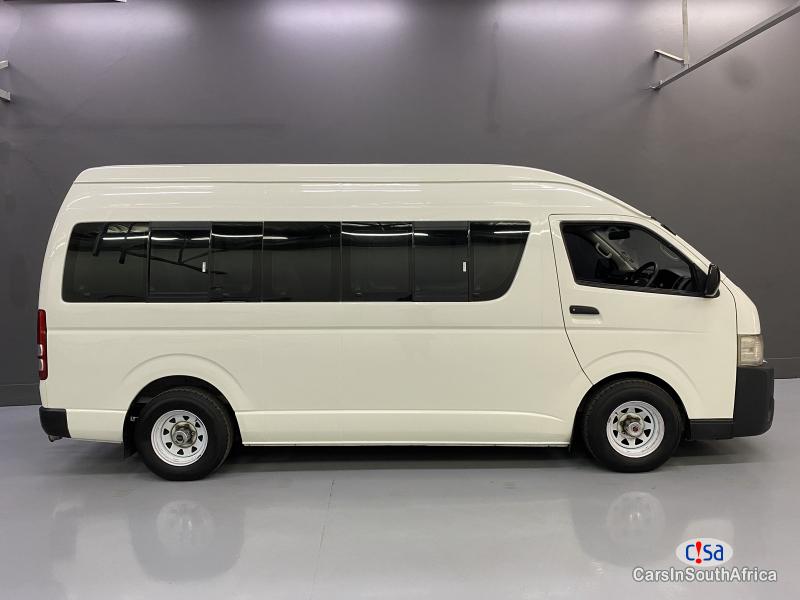 Toyota HiAce 2.5 Manual 2019 - image 5