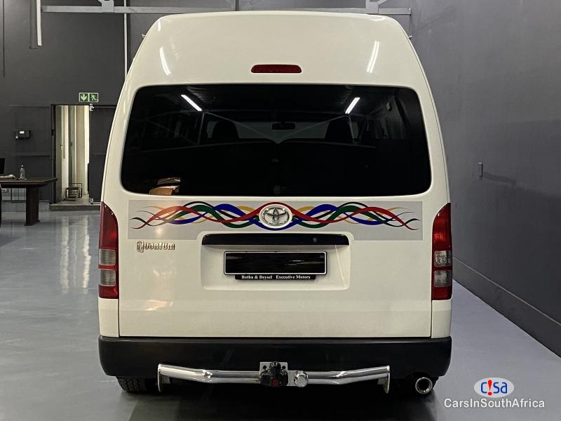Toyota HiAce 2.5 Manual 2019 - image 8