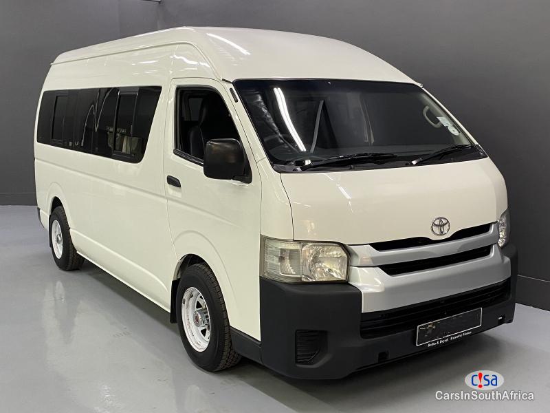 Toyota HiAce 2.5 Manual 2019 - image 9