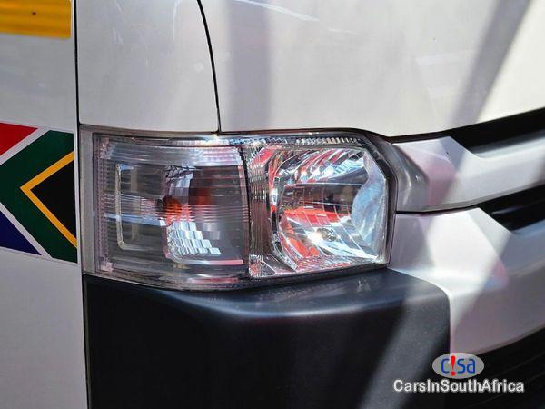 Toyota Quantum 2.5 D-4D Sesfikile 16-Seat Manual 2020 - image 3
