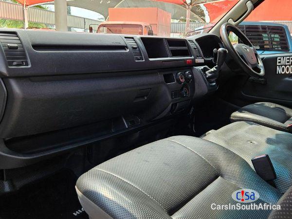 Toyota Quantum 2.5 D-4D Sesfikile 16-Seat Manual 2020 - image 5