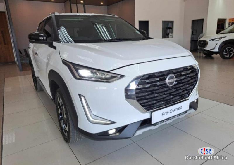 Pictures of Nissan 1.0 Automatic 2022