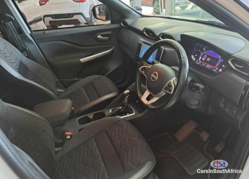 Nissan 1.0 Automatic 2022 - image 2