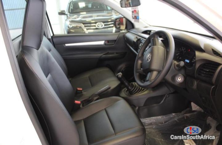 Toyota Hilux 2.5 Manual 2009 - image 3