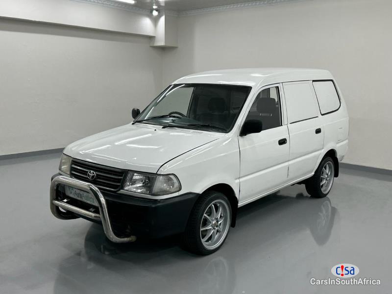 Pictures of Toyota Condor 18000 (0684957752 Manual 2004