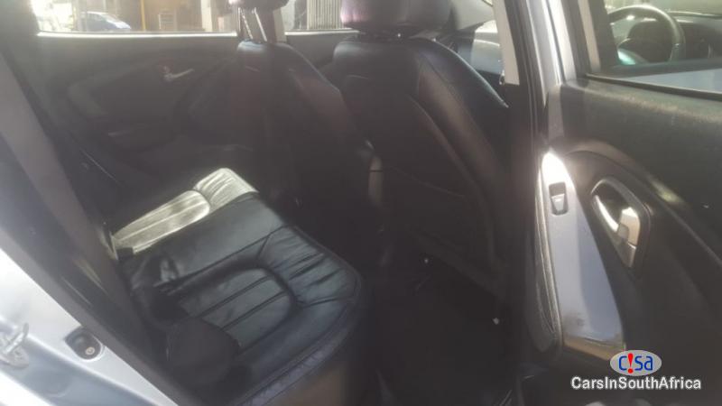 Hyundai ix35 Manual 2011 - image 9