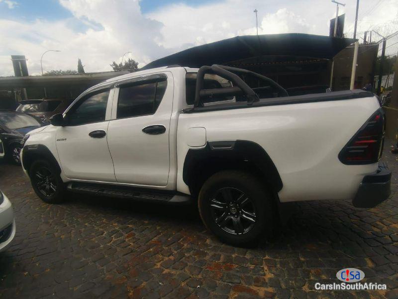 Toyota Hilux 2.4 Manual 2022 - image 2