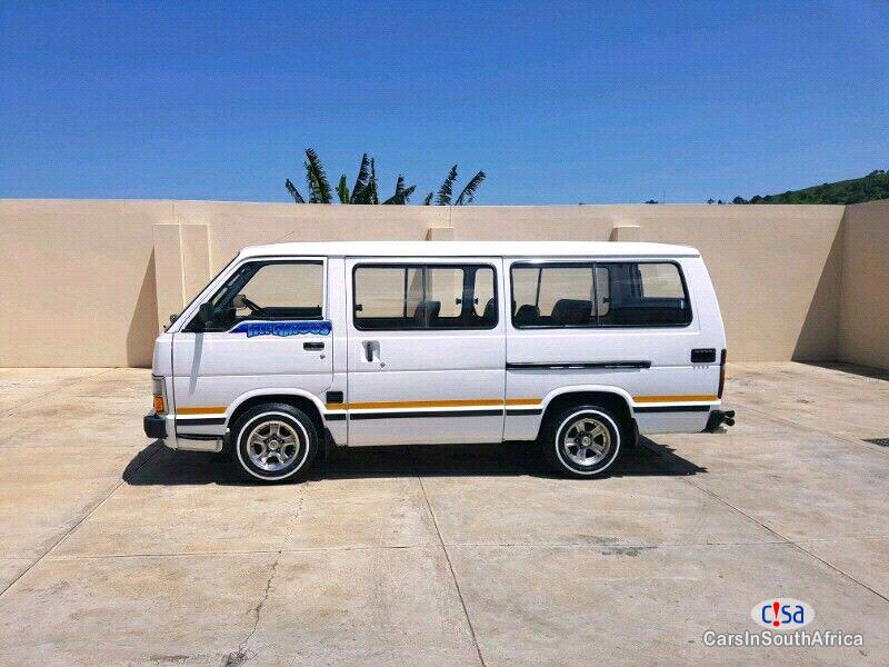 Toyota HiAce 2.5 Manual 2006 - image 4