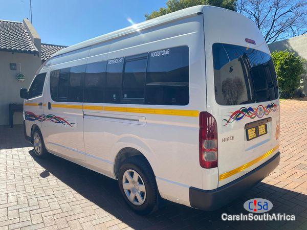 Toyota Quantum 2.5D-4D Sesifiki´re Manual 2021