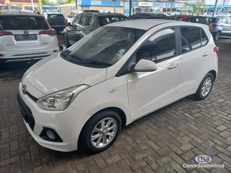 Hyundai i10 1.2 Grand Manual 2017 in Northern Cape