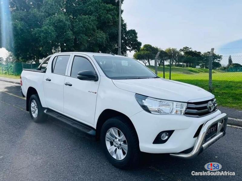 Pictures of Toyota Hilux 2.8GD6 Automatic 2017