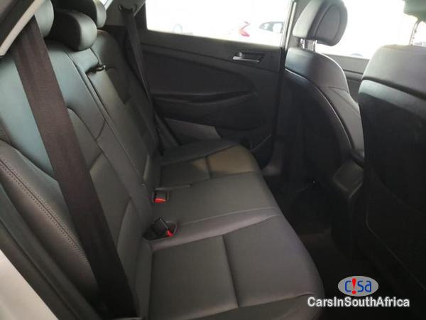 Hyundai Tucson Automatic 2017 - image 10