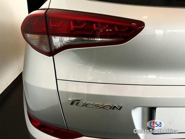 Hyundai Tucson Automatic 2017 - image 4