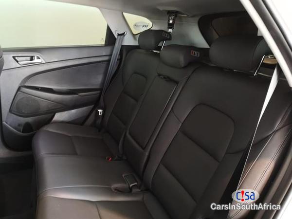 Hyundai Tucson Automatic 2017 - image 9
