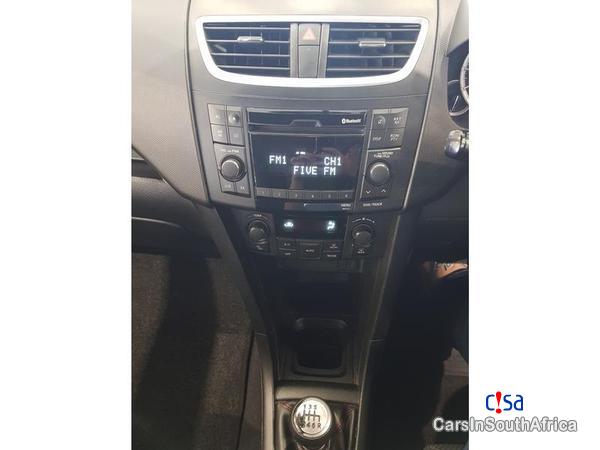 Suzuki Swift Manual 2015 - image 6