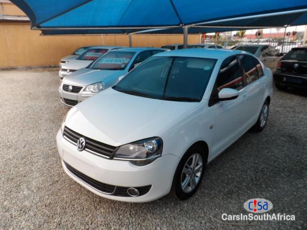 Volkswagen Polo Manual 2016 - image 2