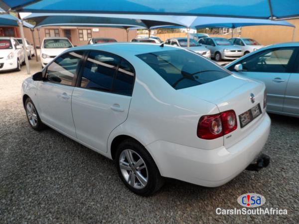 Volkswagen Polo Manual 2016 - image 5