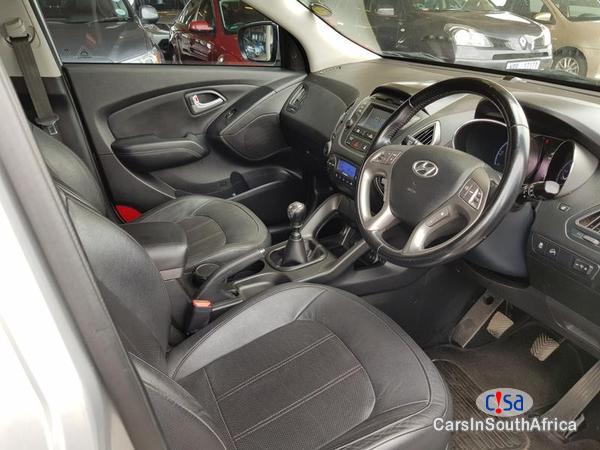 Hyundai ix35 Manual 2014 - image 5