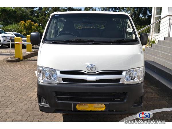 Toyota Quantum 2.5D_4D Panel Van Manual 2013 - image 3