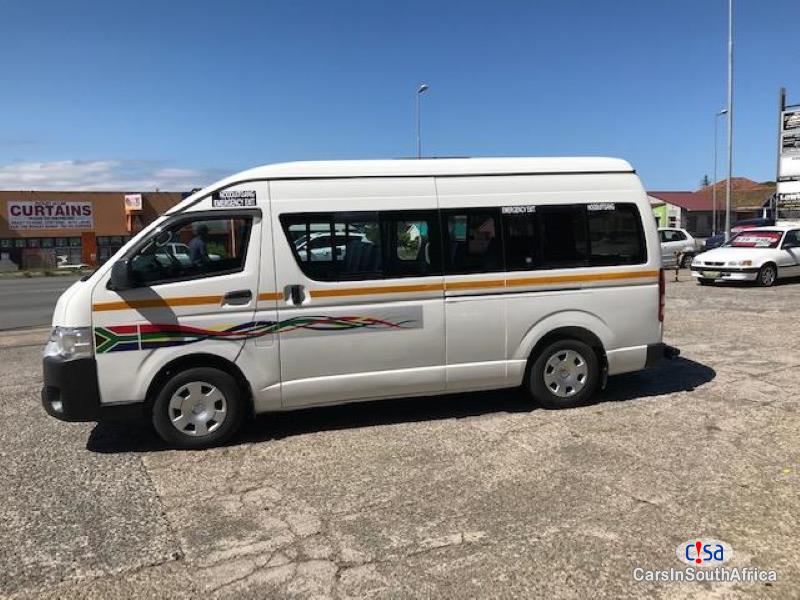 Toyota Quantum 2.5 Manual 2019 - image 2