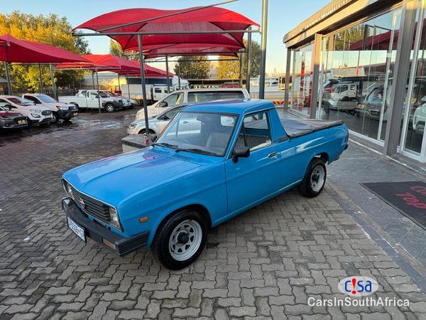 Pictures of Nissan 1400 5-spd Manual 2004