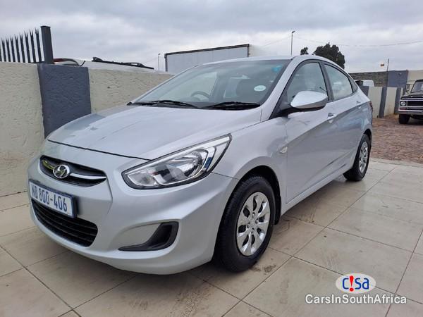 Pictures of Hyundai Accent 1.6 GL Motion Manual 2015