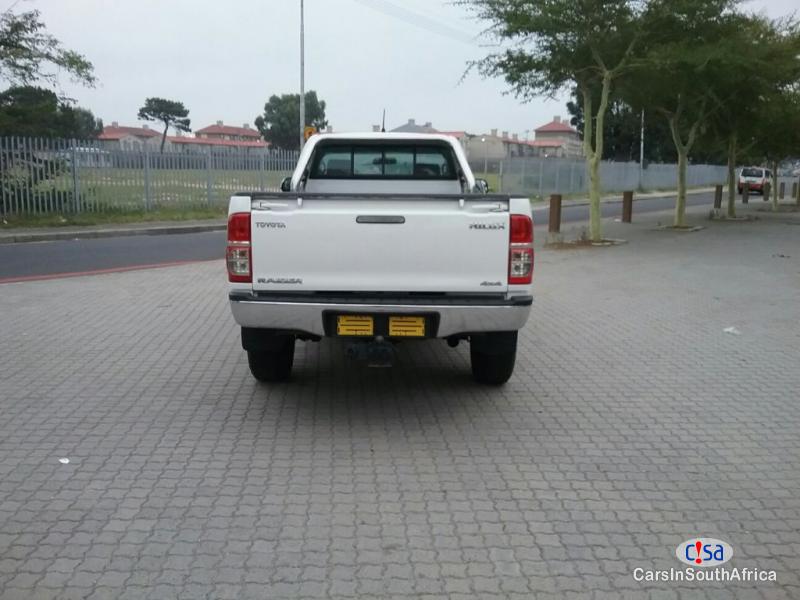 Toyota Hilux 2.5 Manual 2013 - image 6