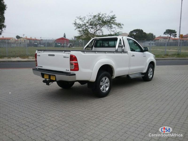 Toyota Hilux 2.5 Manual 2013 - image 7