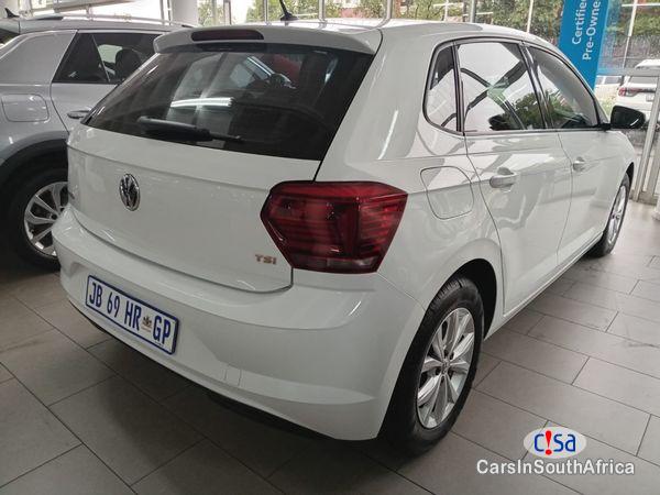 Volkswagen Polo 1.0 /call Whatsapp 068 346 6875 Manual 2019 - image 2