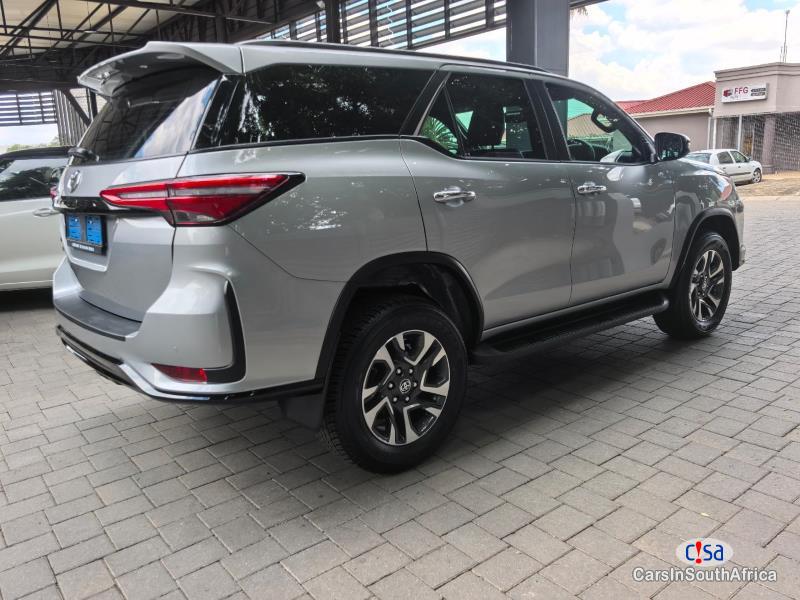 Toyota Fortuner 2.8 /call Whatsapp 068 346 6875 Automatic 2023 - image 2