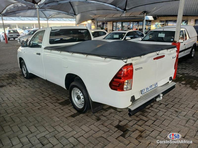 Toyota Hilux 2.0 Manual 2017 - image 4