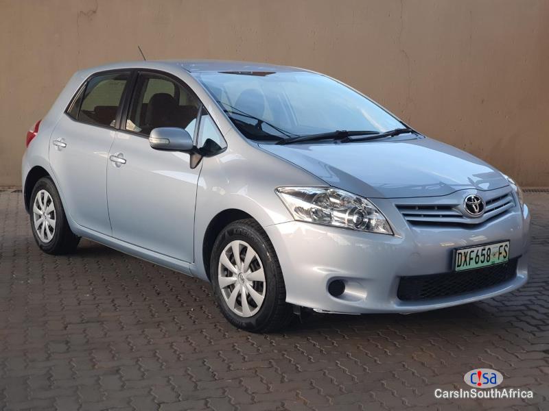 Pictures of Toyota Auris 1.6 Engine Still New Manual 2011
