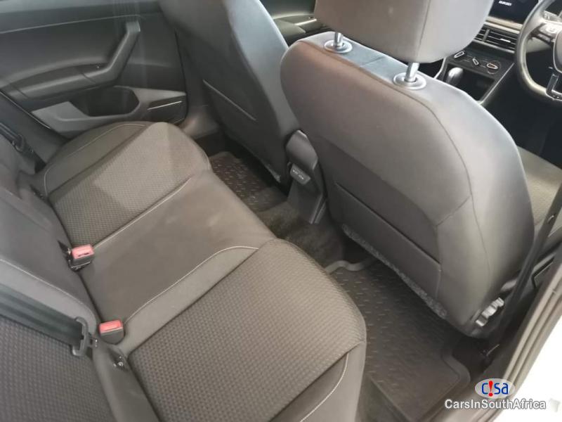 Volkswagen Polo 1.0 Manual 2019 - image 5