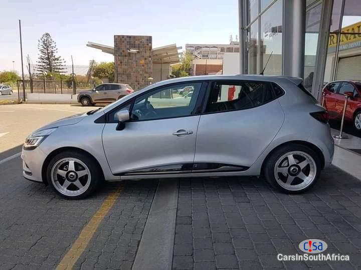 Renault Clio Manual 2016 in South Africa