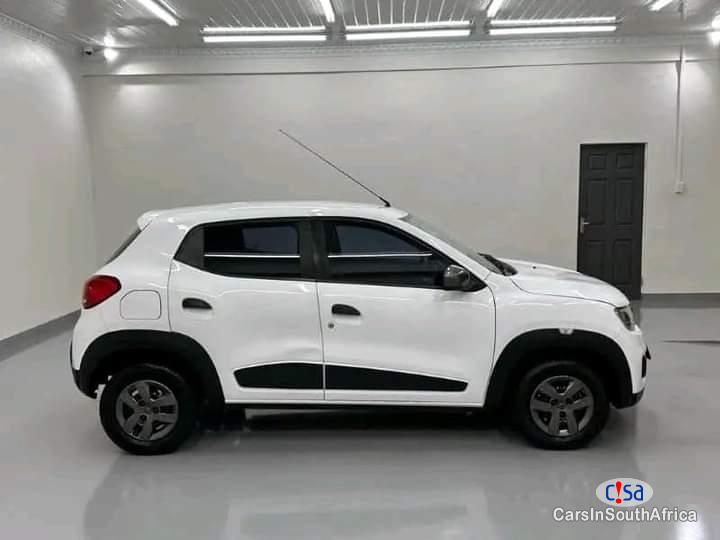 Renault Manual 2017 in North West