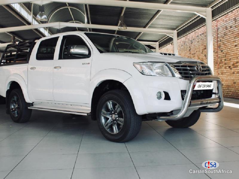Toyota Hilux 3.0 D4D 4X4 AUTO 067 251 5460 Automatic 2011 - image 3