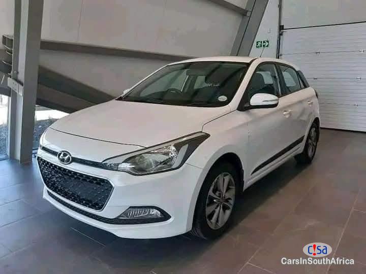 Hyundai i20 Automatic 2015 in Western Cape